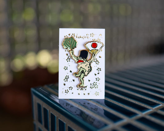 Waving Frog – Animal Circus Enamel Pin